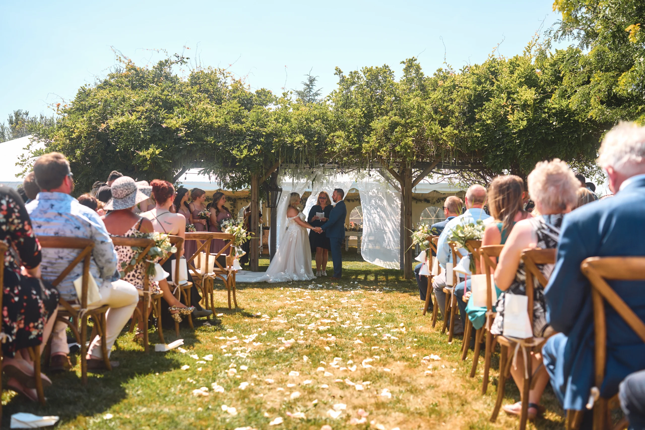 Mid day wedding ceremony